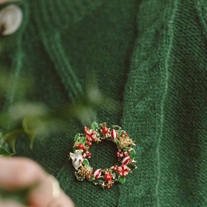 Christmas Mouse in Wreath Brooch - Birch & BrackenBROOCH