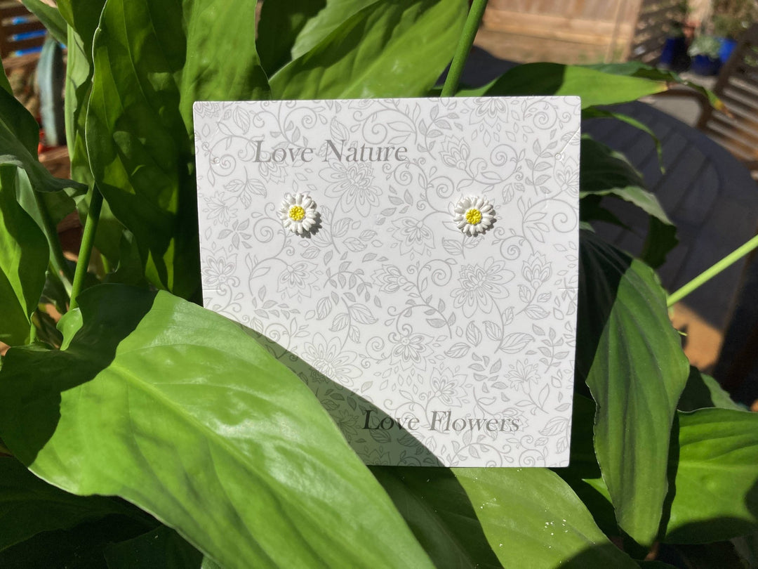 Daisy Flower Post Stud Earrings - Birch & BrackenEARRINGS