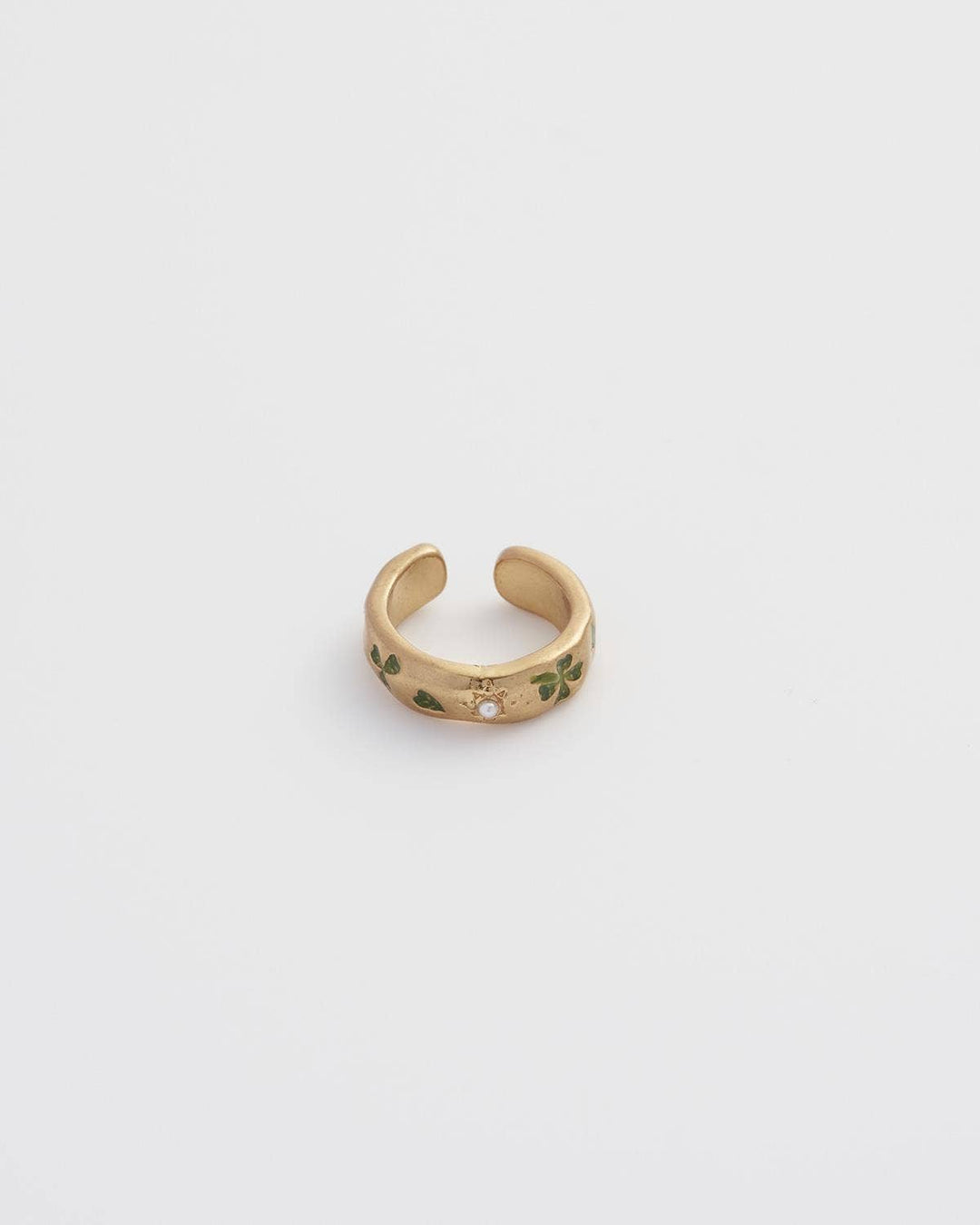 Four Leaf Clover & Pearl Ear Cuff - Birch & BrackenEARRINGS