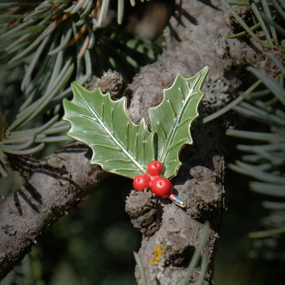 Holly With Berries Brooch - Birch & BrackenBROOCH