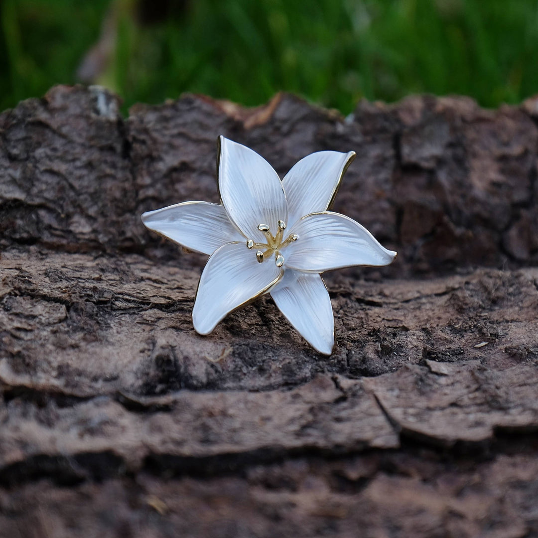 Lily White and Gold Flower Brooch - Birch & BrackenBROOCH