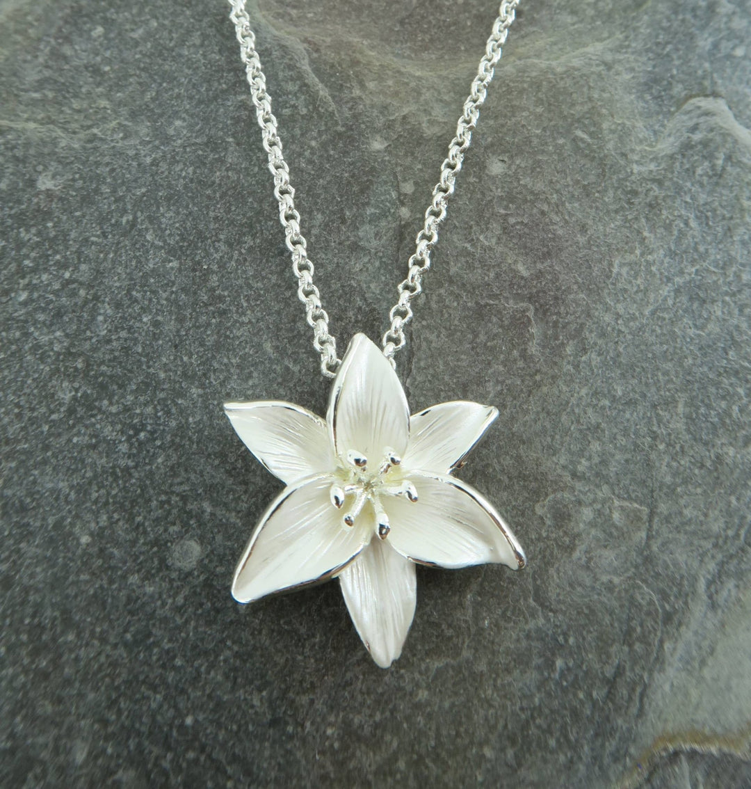 Lily White Flower Pendant Necklace - Birch & BrackenNECKLACE