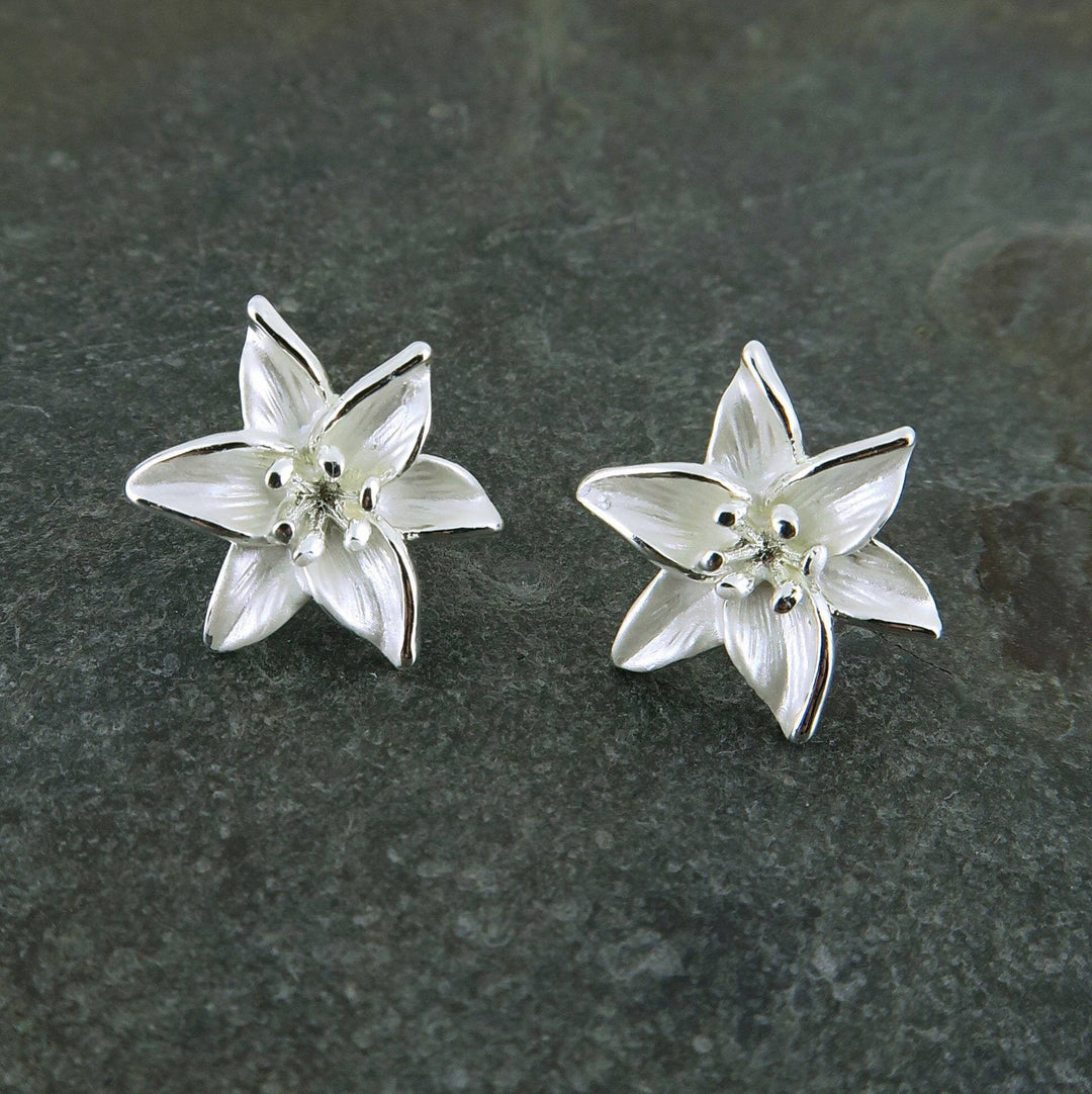Lily White Flower Stud Earrings - Birch & BrackenEARRINGS