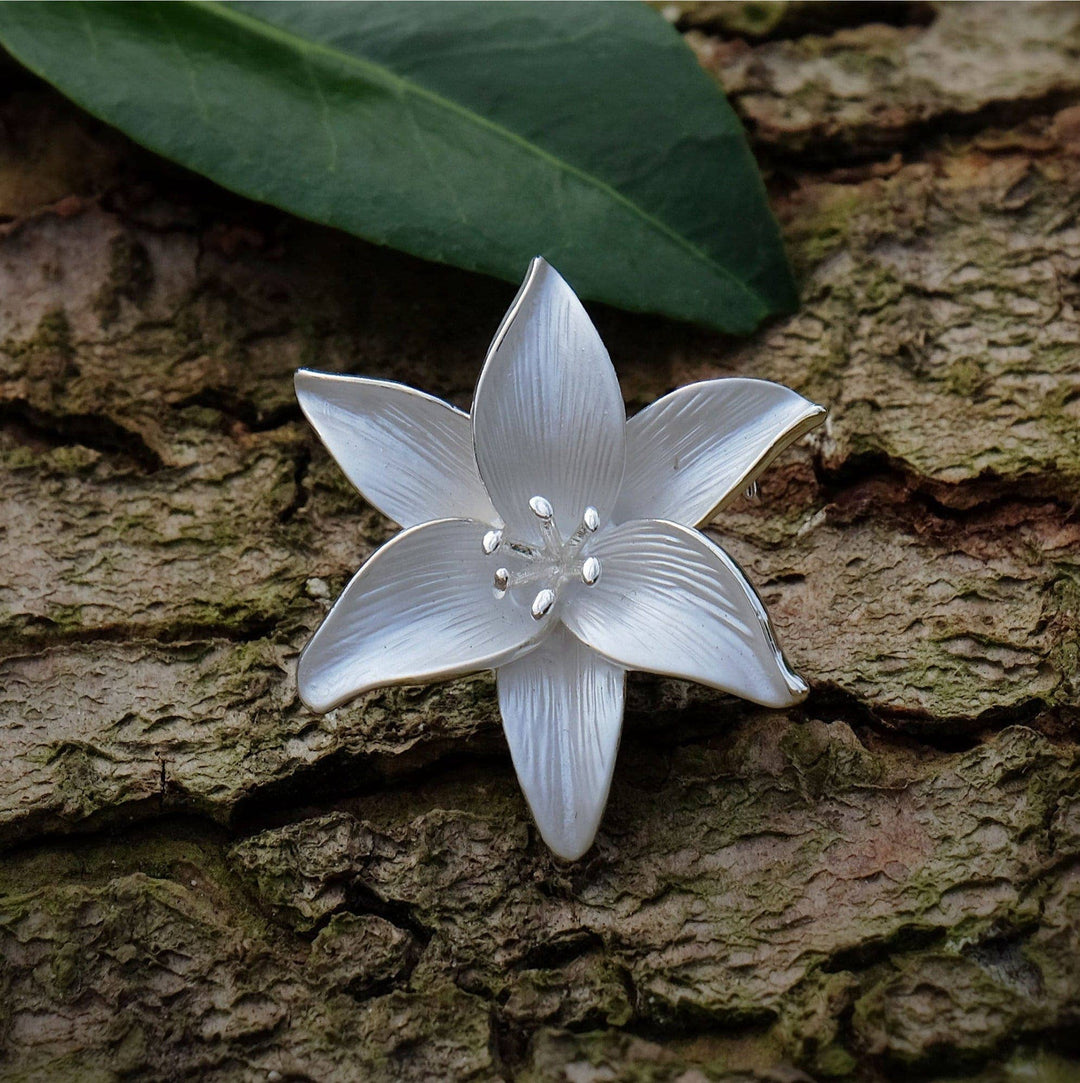 White Lily Flower Brooch - Birch & BrackenBROOCH